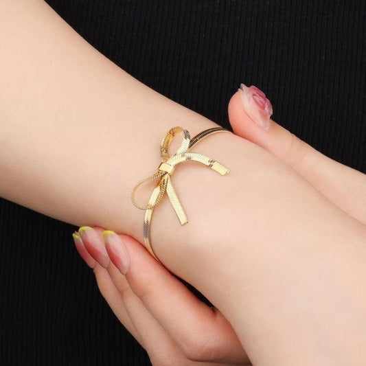Bow Chain Bracelet