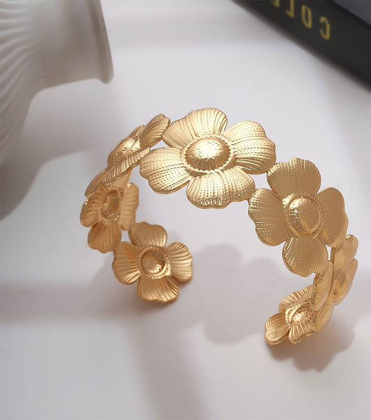 Chunky Flower Bracelet